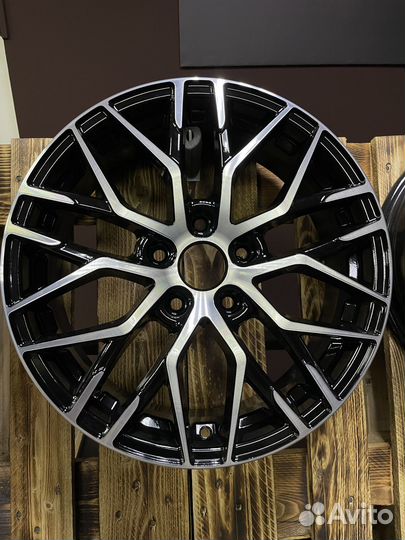 RST 6,5x17/5x114,3 ET45 D54,1 R077 BD