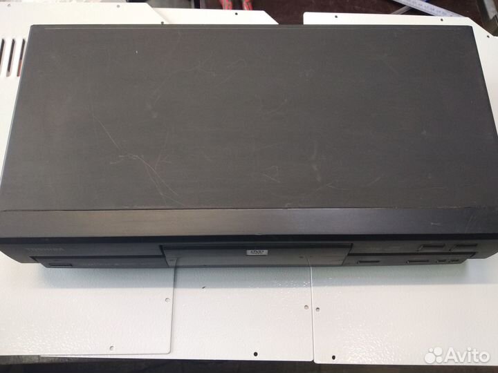 Toshiba SD-1700U DVD video player