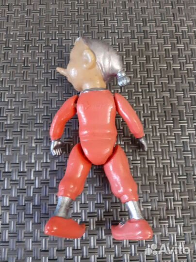 Старинная игрушка 