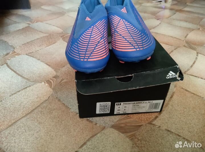 Футбольные бутсы adidas 38.5 Adidas Predator