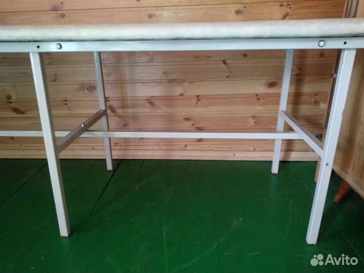 Массажный стол