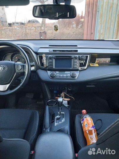 Toyota RAV4 2.2 AT, 2014, 155 000 км