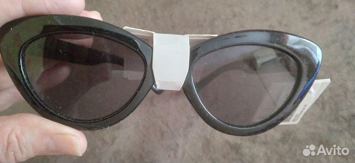 Солнцезащитные очки женские H&M