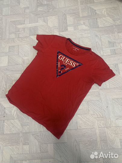 Футболка guess