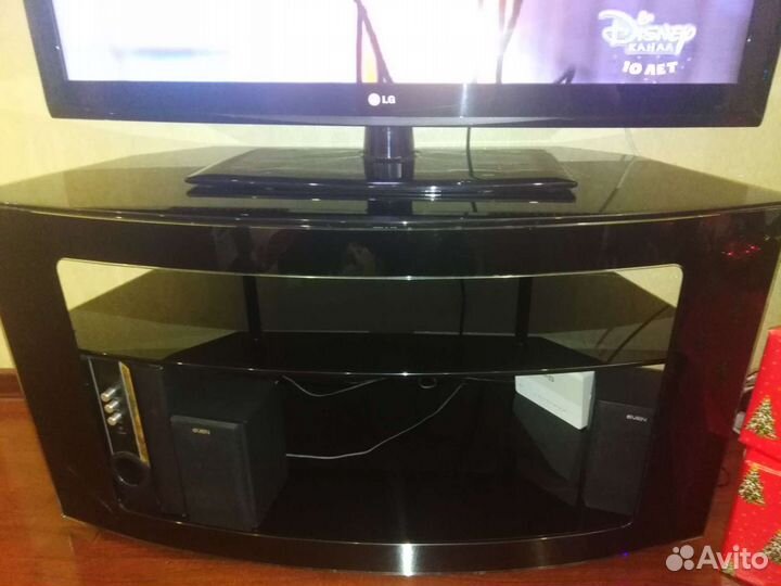 Тумба под телевизор