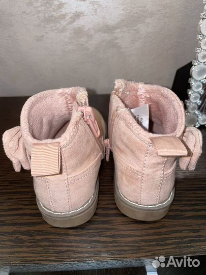 Ботинки для девочки hm