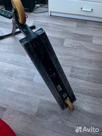 Трюковой самокат UrbanArtt Bone