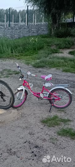 Велосипед для девочки 3-6 лет