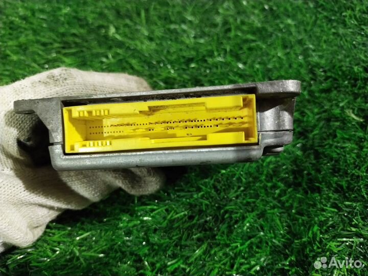 Блок управления Airbag Volkswagen Passat B5