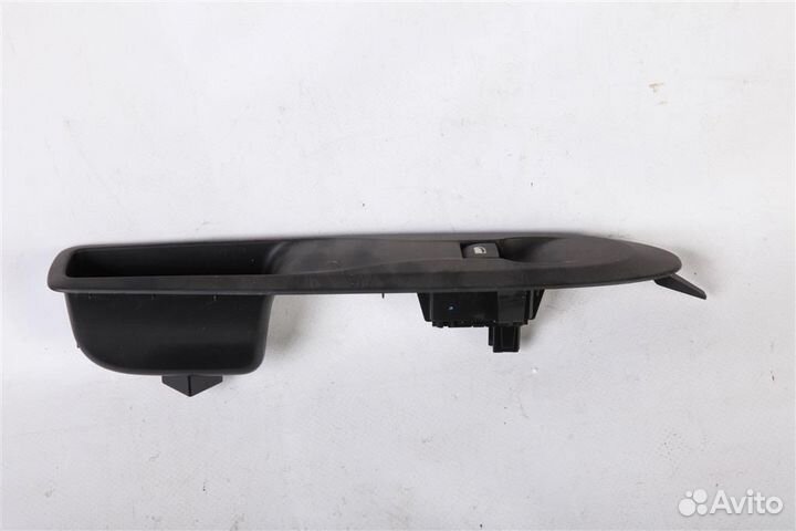 Кнопка стеклоподъемника передняя Citroen C4 (B7)