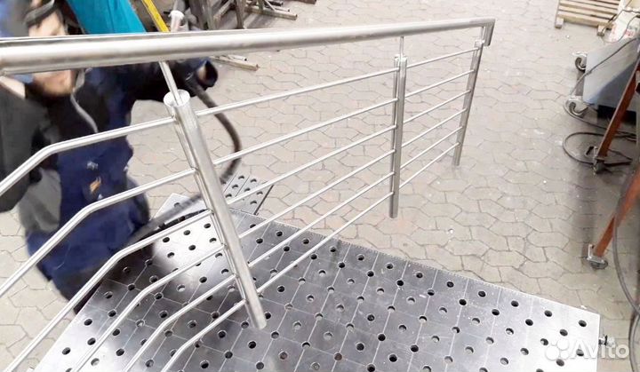 Перила для лестниц
