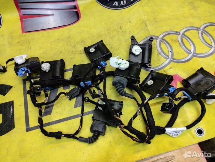 Привод заслонки печки Audi A6 универсал 2.8 CCE