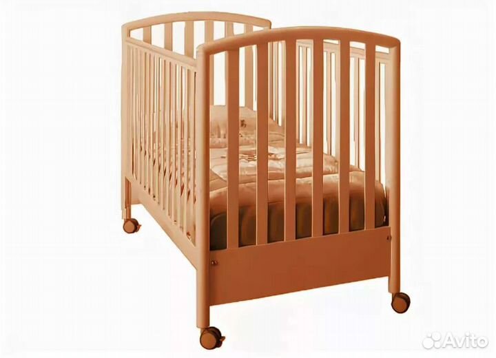 Классная детская кроватка с матрасом и бортиком