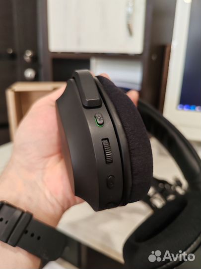 Беспроводные наушники razer barracuda x