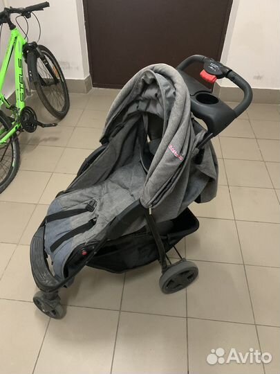 Прогулочная коляска rich family