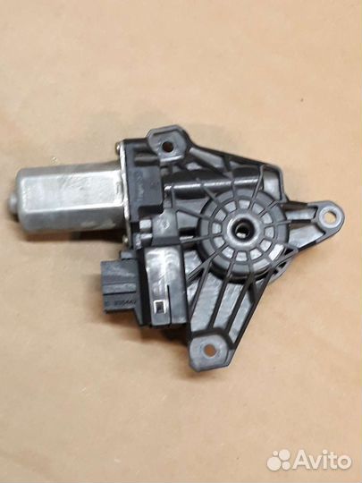 Мерседес Моторчик стеклоподъемника задний Mercedes