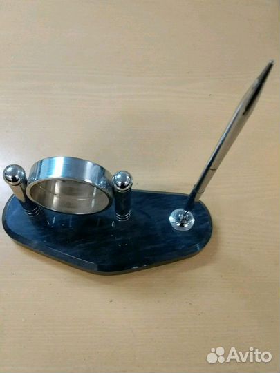 Часы, настольный письменный набор