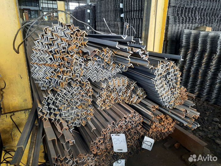 Уголок стальной