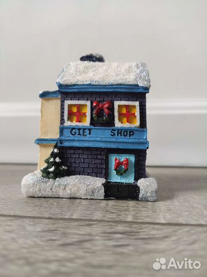 Новогодние игрушки