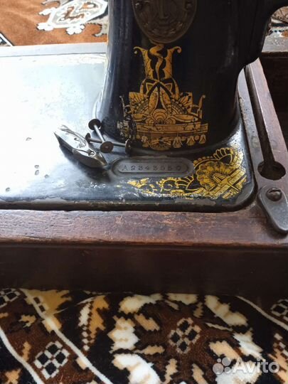 Швейная машинка singer