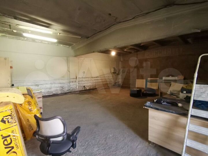 Гараж, > 30 м²