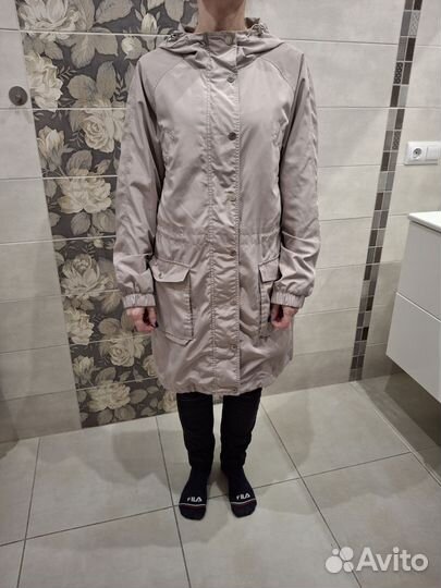 Куртка (ветровка) женская р.48