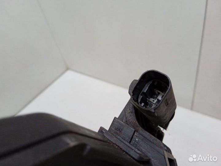 Ручка двери наружная передняя левая Mercedes-Benz