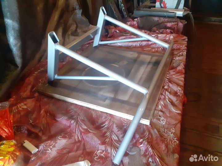 Турник настенный