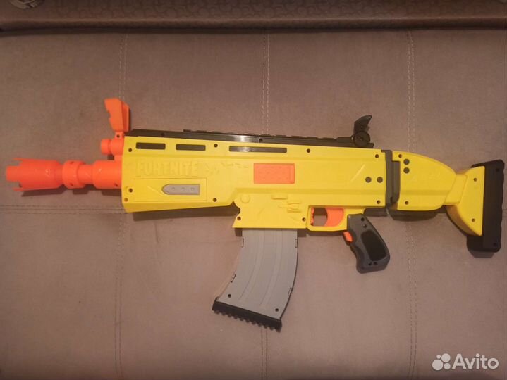 Бластер nerf