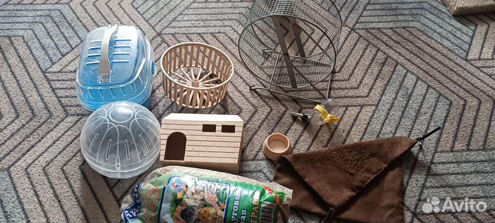 Товары для хомяков