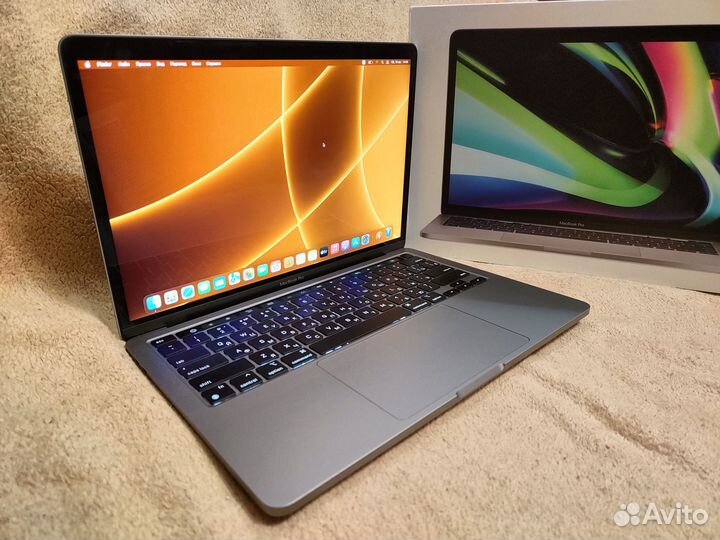 Macbook pro 13 2020 m1 8/256Gb