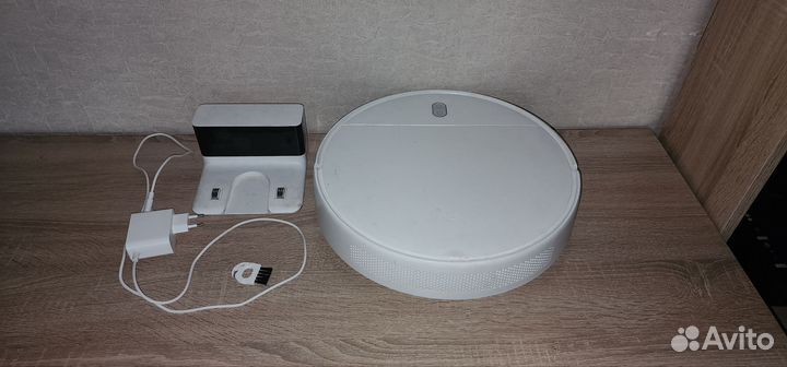 Робот пылесос xiaomi mi robot vacuum Mop essential