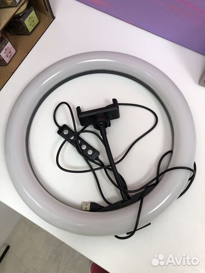 Кольцевая лампа со штативом