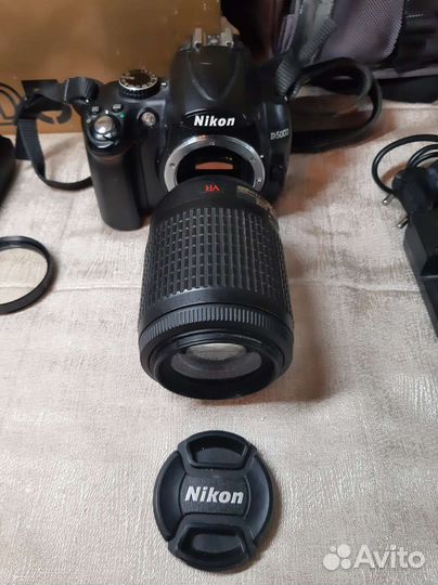 Зеркалка Nikon D5000 + Nikkor 55-200