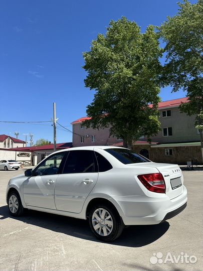 LADA Granta 1.6 МТ, 2021, 49 000 км