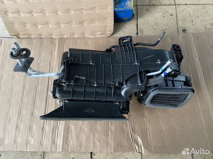 Испаритель кондиционера Toyota Tacoma GRN 305