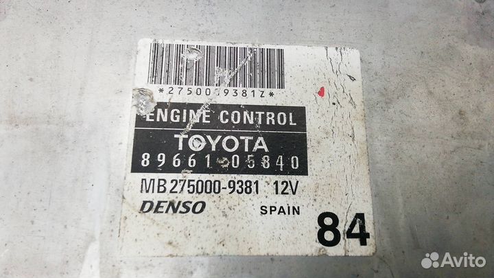 Блок управления двигателем Toyota Avensis 2 (T250)
