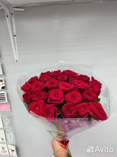 Букеты из 101 розы, 51 розы, 25 роз с доставкой