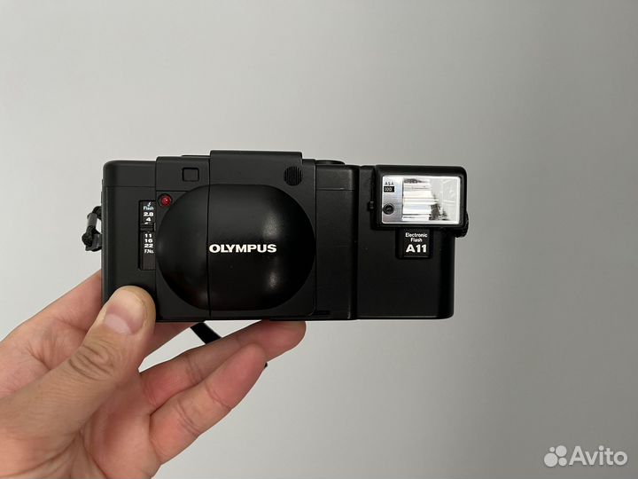 Фотоаппарат Olympus XA + вспышка A16