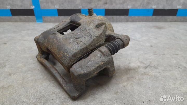 Суппорт передний правый Peugeot 301 1.2 (72) MT