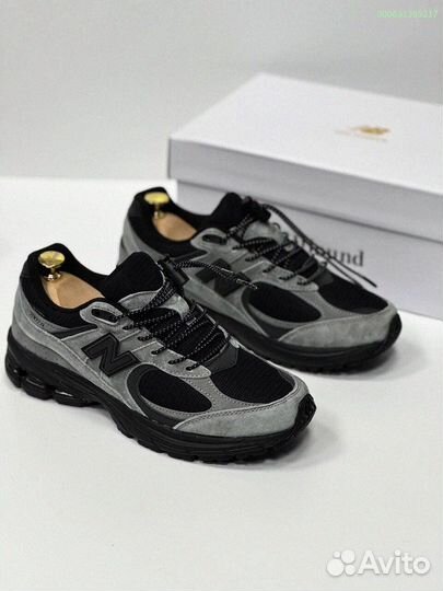 Кроссовки New Balance 2002R для стильных мужчин