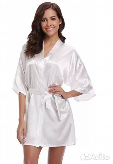 Белый шёлковый халатик 50-58 размер