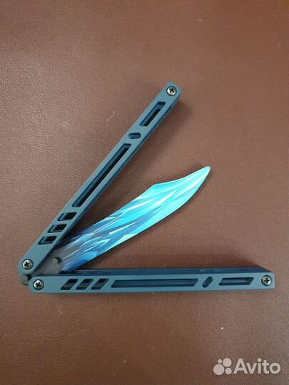 Игрушечный деревянный нож-бабочка