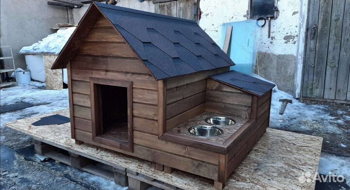 Будки, вольеры для собак