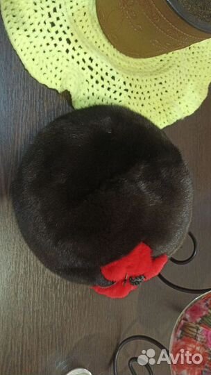 Берет женский норковый