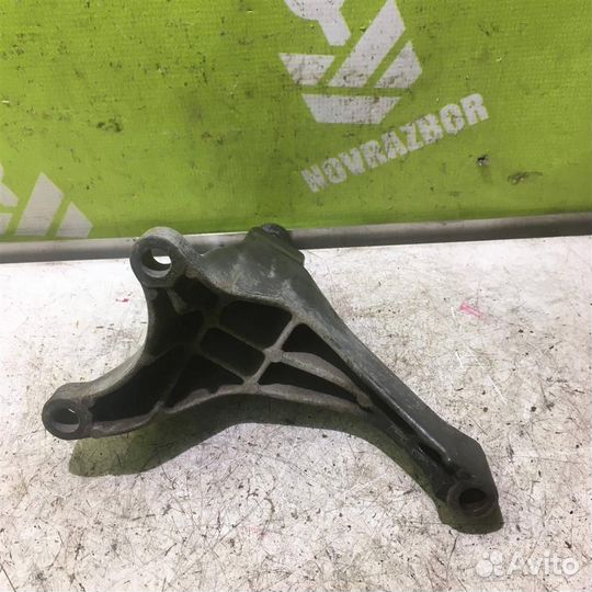 Кронштейн кпп Форд Мондео 3