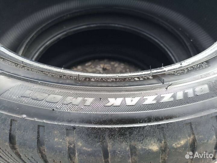 Bridgestone Blizzak LM-001 245/50 R19 105V