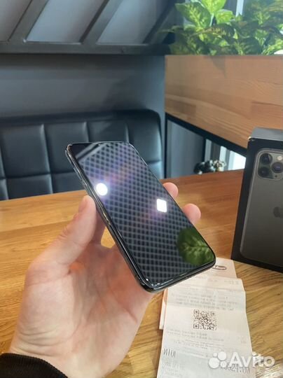 iPhone 11 Pro, 64 ГБ