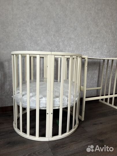 Детская кроватка трансформер с маятником