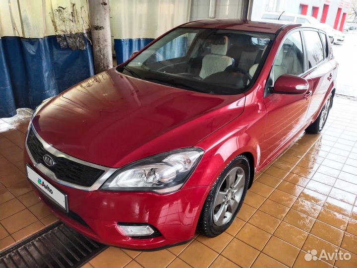 Kia Ceed 1.6 AT, 2011, 243 000 км